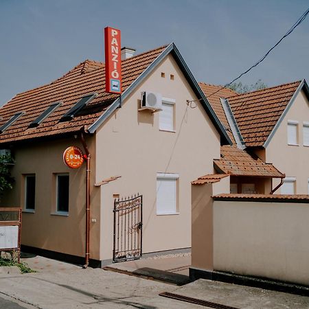 Aranyhid Vendeghaz Otel Makó Dış mekan fotoğraf