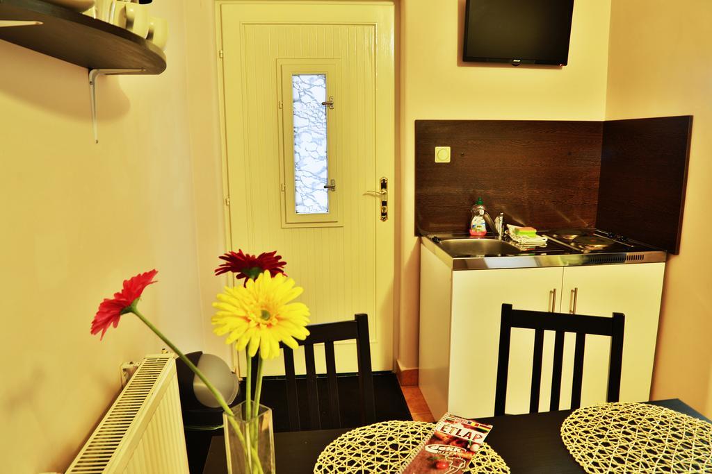 Aranyhid Vendeghaz Otel Makó Oda fotoğraf